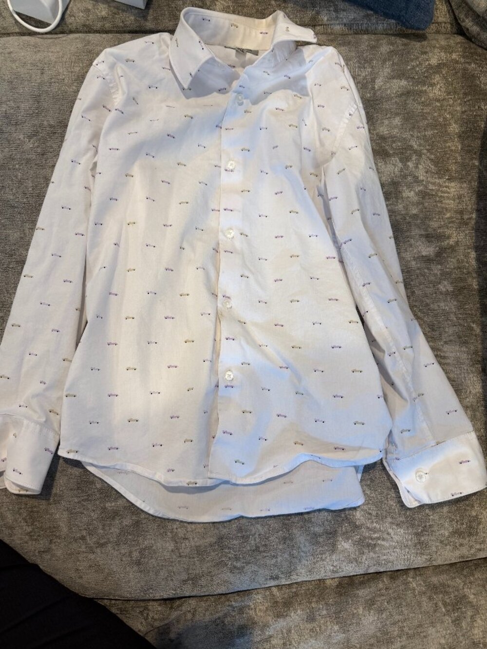 KENNETH COLE REACTION - Boys Button Down White Shirt with Car Pattern - SIZE 12
